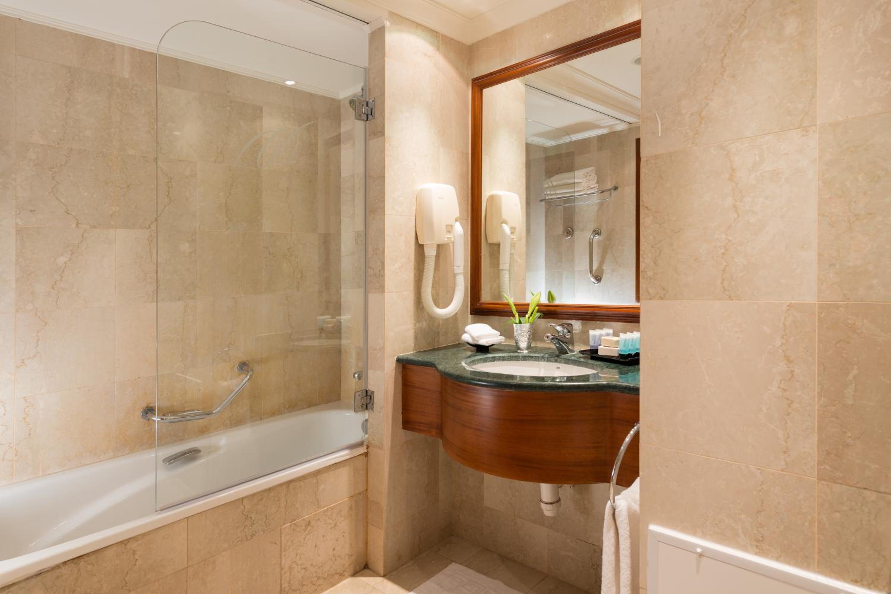 u magic palace hotel