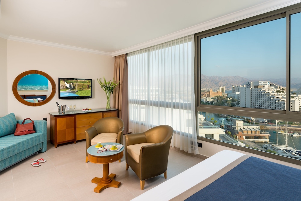u magic palace hotel