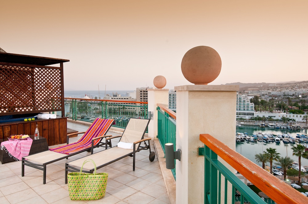 u magic palace hotel