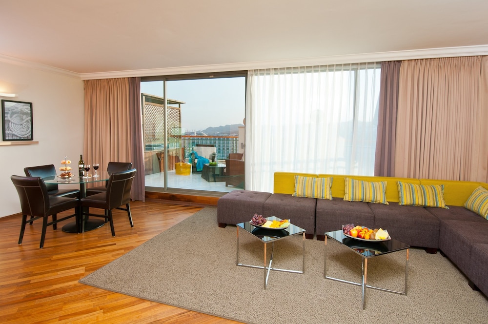 u magic palace hotel
