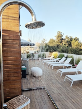 jacob shenkin hotel
