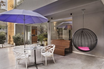jacob shenkin hotel
