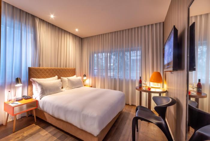 jacob shenkin hotel