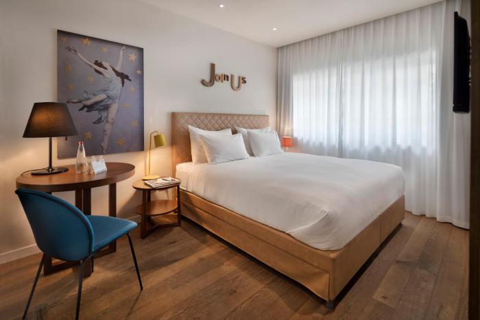 jacob shenkin hotel