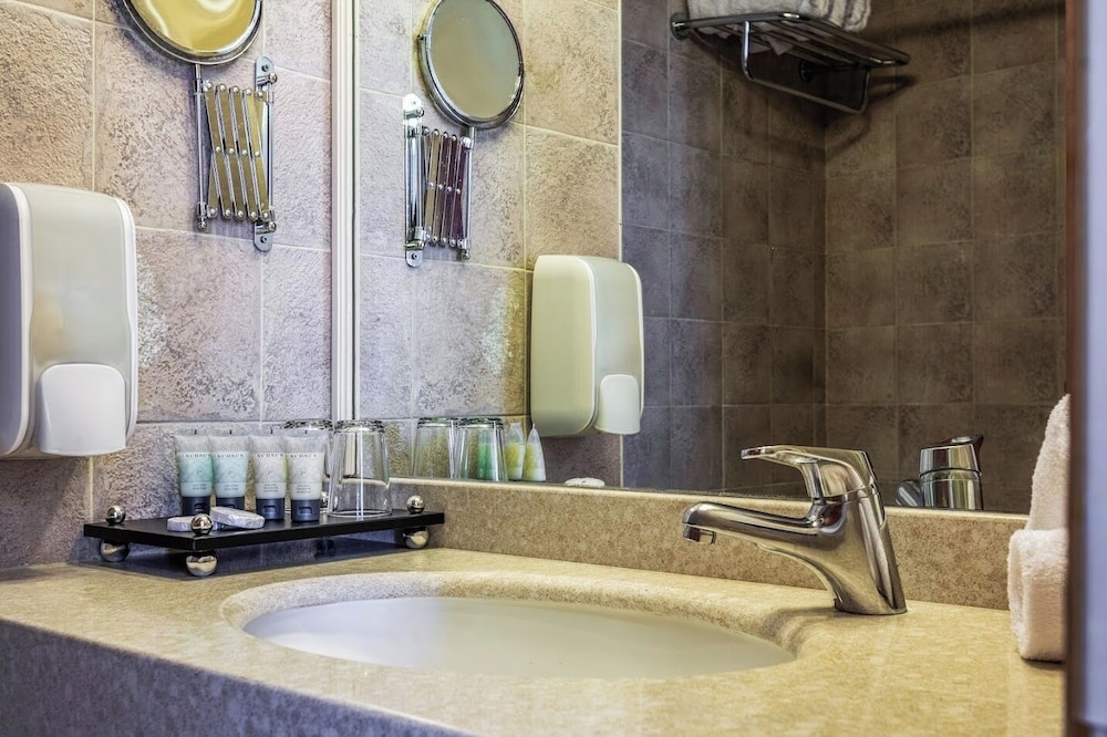 inbar hotel
