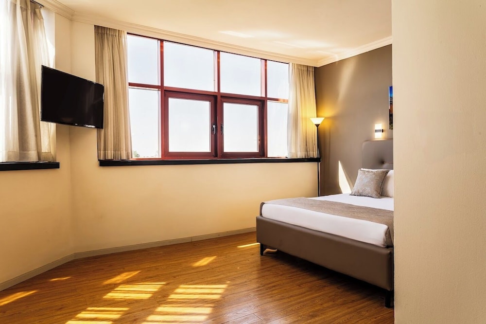 inbar hotel