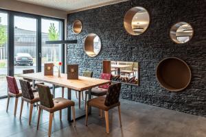 hotel schlossberg wehingen