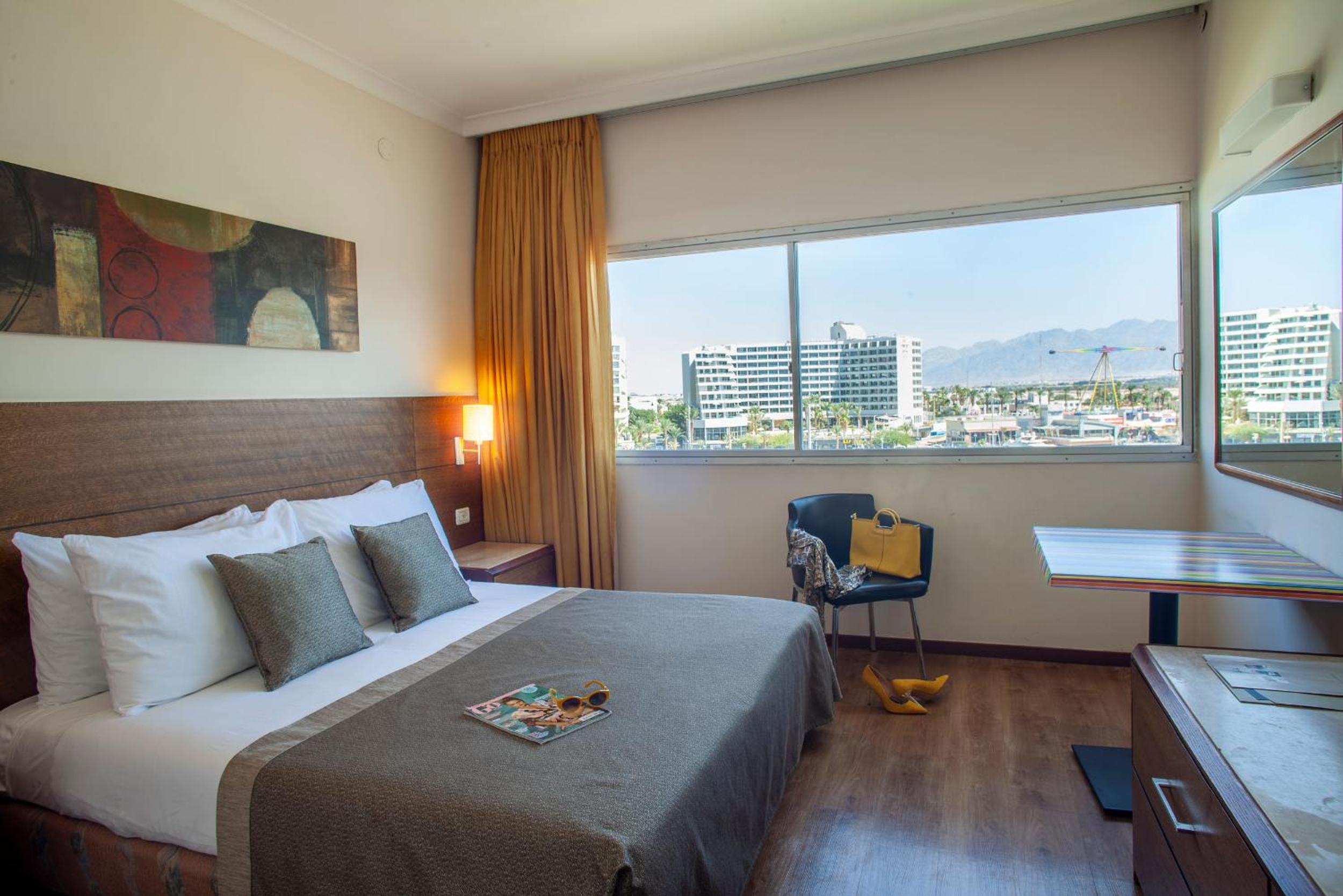 caesar premier eilat
