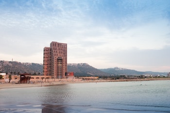 leonardo plaza haifa