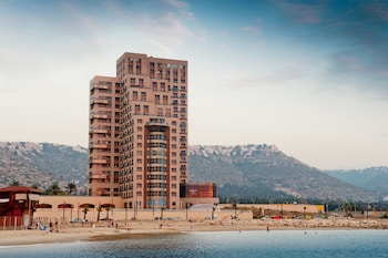 leonardo plaza haifa