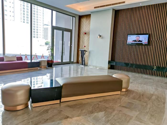 the spot residence
