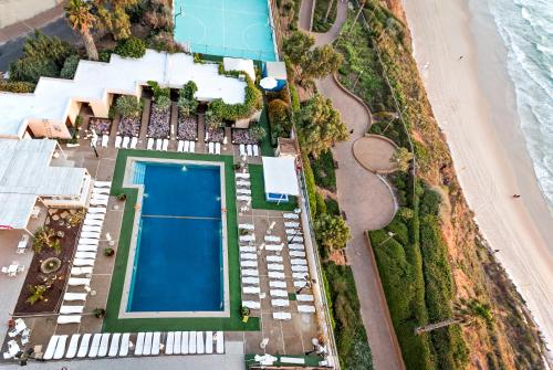 seasons hotel resort on the beach