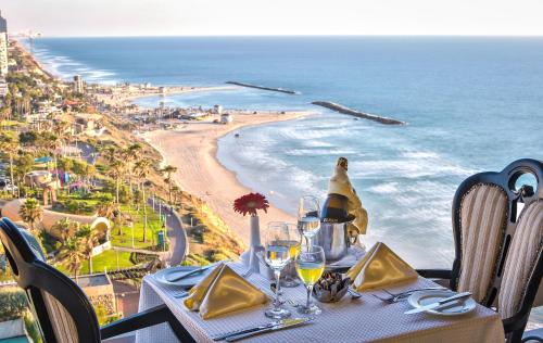 seasons hotel resort on the beach
