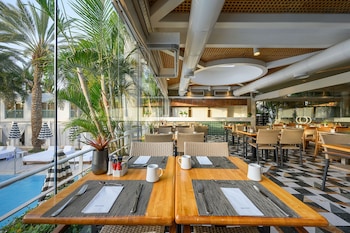 yam suf by isrotel collection