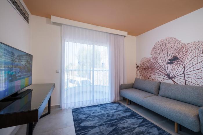 yam suf by isrotel collection