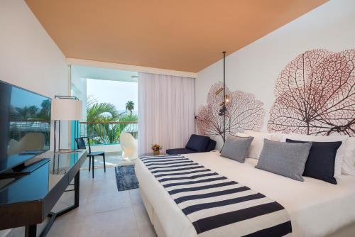 yam suf by isrotel collection