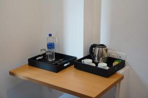 hotel b r regency