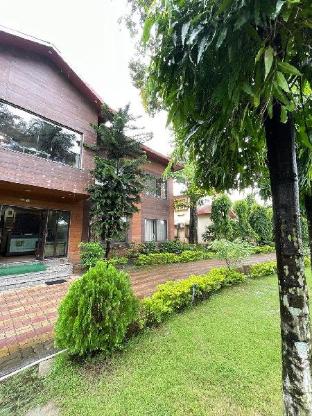 saraswatipur tea resort