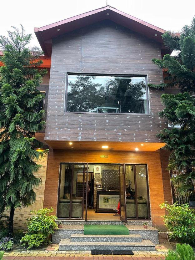 saraswatipur tea resort