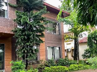 Saraswatipur Tea Resort,,2 star