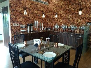 saraswatipur tea resort