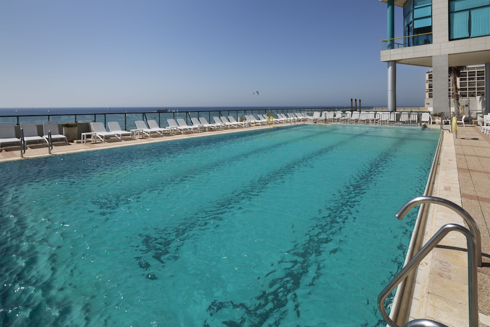 herbert samuel okeanos suites herzilya