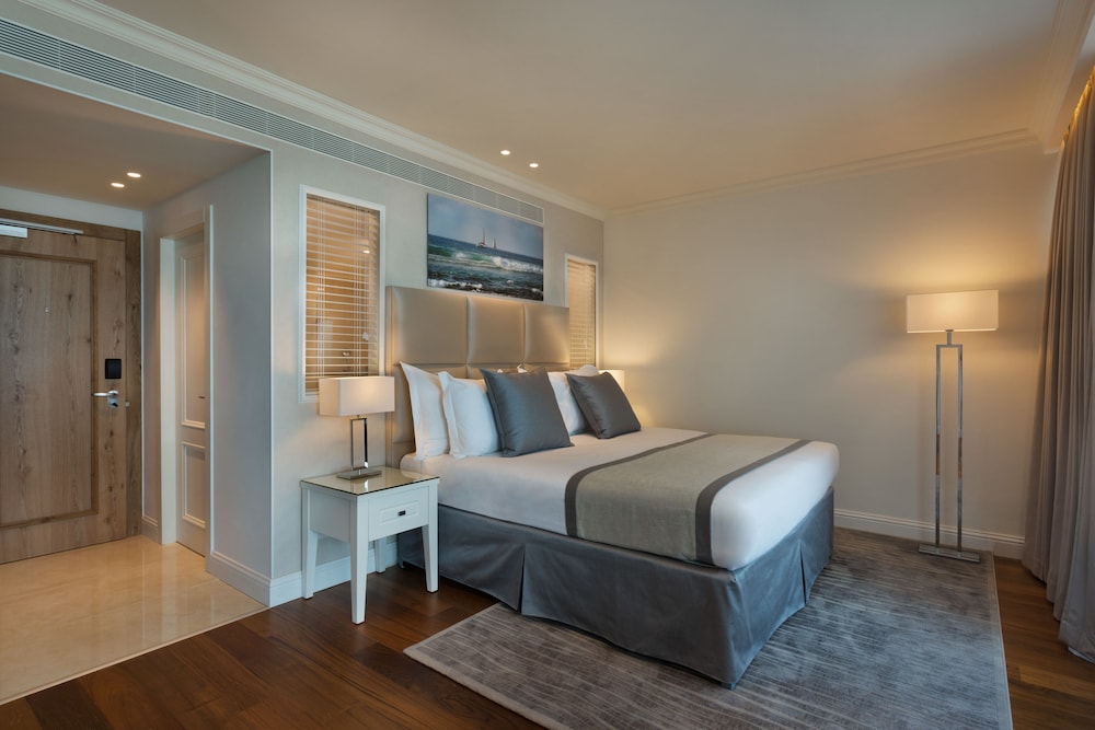 herbert samuel okeanos suites herzilya