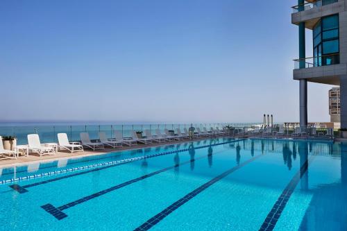 herbert samuel okeanos suites herzilya