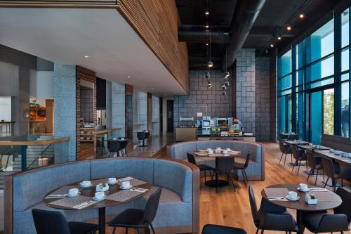 herbert samuel okeanos suites herzilya