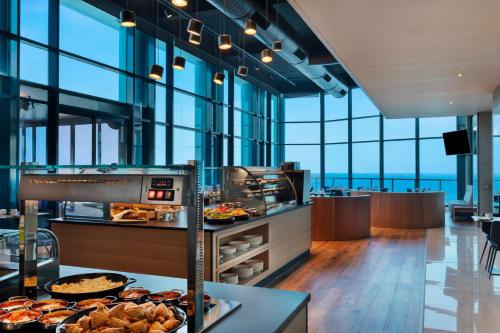 herbert samuel okeanos suites herzilya