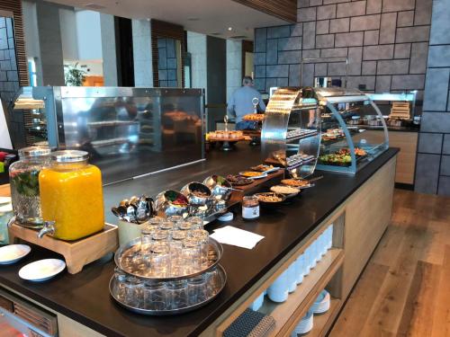 herbert samuel okeanos suites herzilya