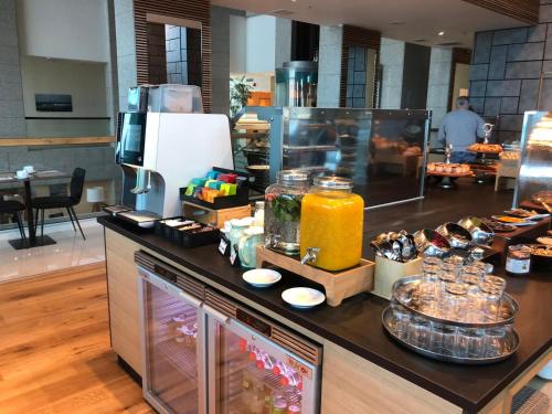 herbert samuel okeanos suites herzilya