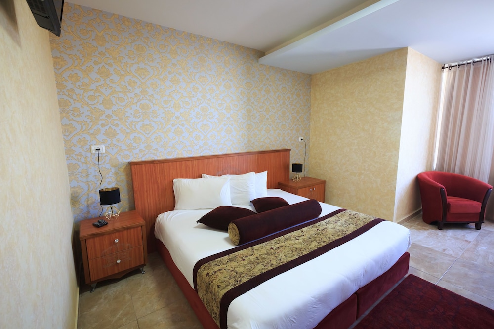 hashimi hotel