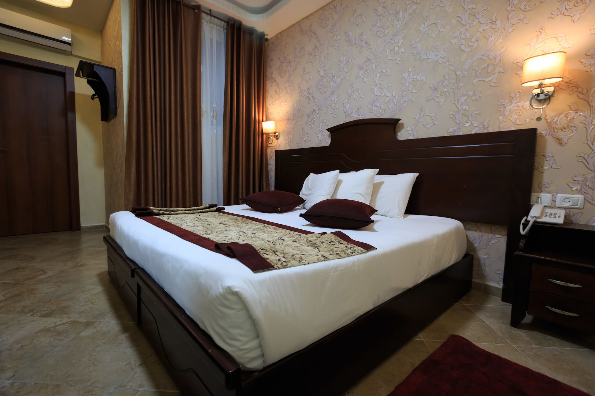 hashimi hotel