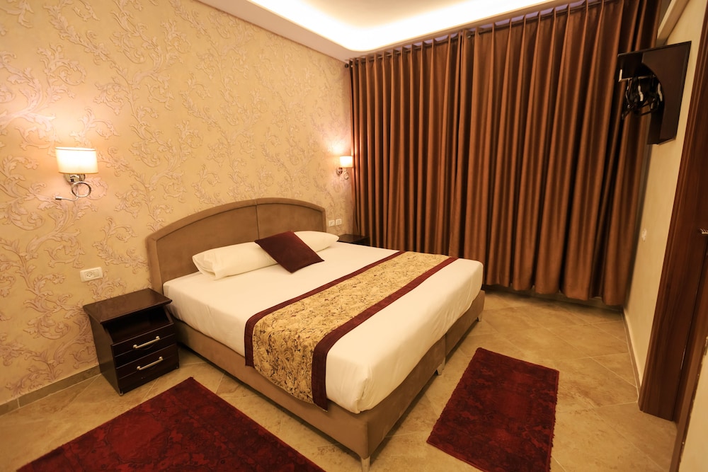 hashimi hotel