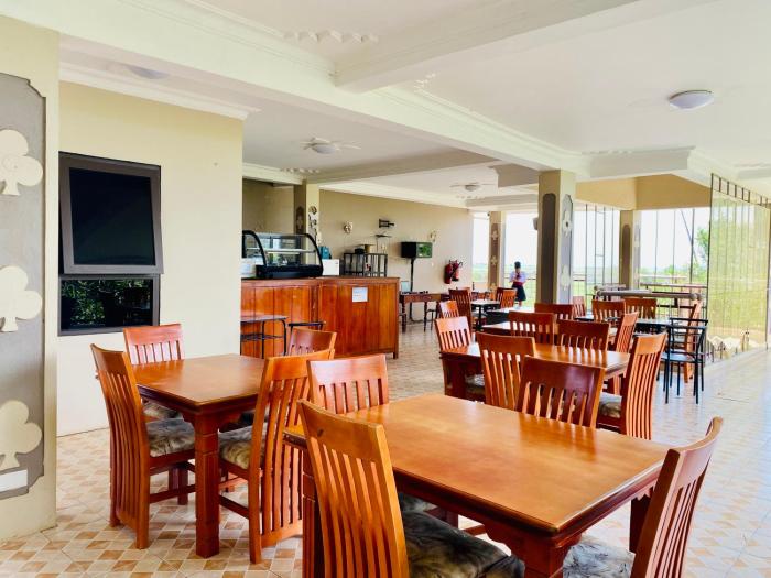 crystal hotel apartments entebbe