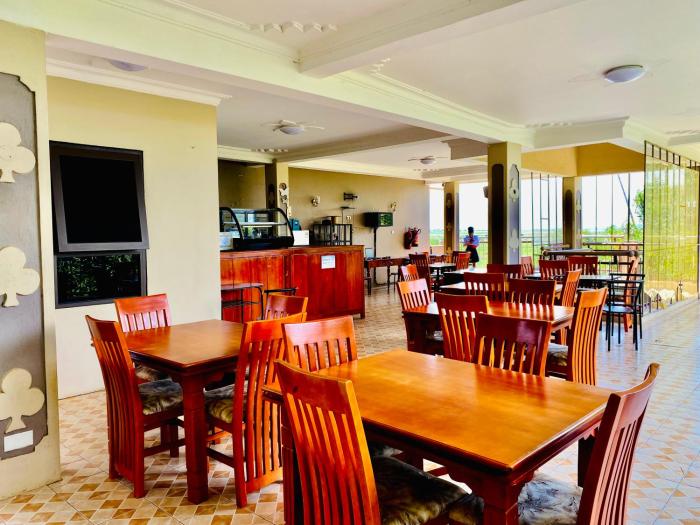 crystal hotel apartments entebbe