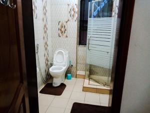 crystal hotel apartments entebbe