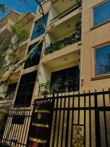 crystal hotel apartments entebbe