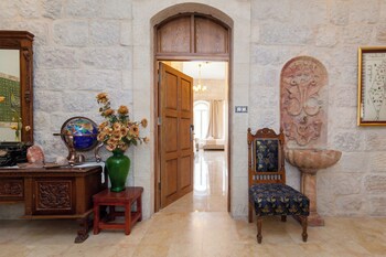 azzahra boutique hotel and restaurant jerusalem