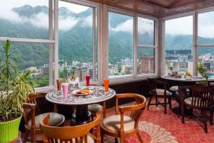 dls hotels on the ganges