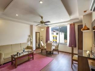 dls hotels on the ganges