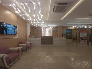 season inn hotel