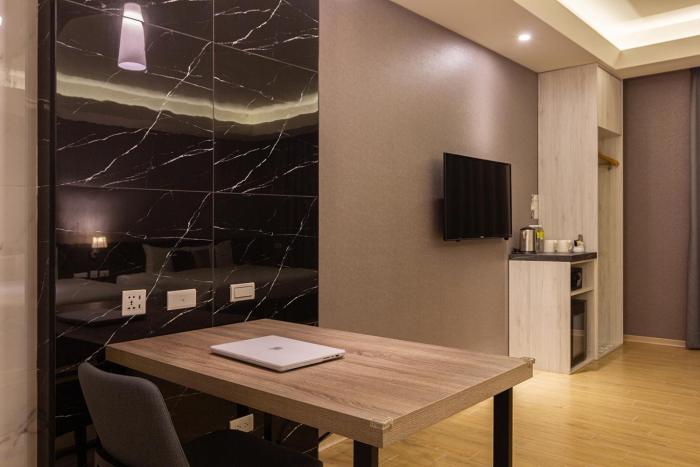 check inn new taipei luzhou