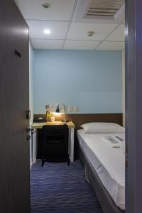 check inn new taipei luzhou