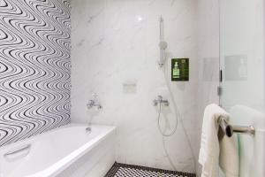 check inn new taipei luzhou