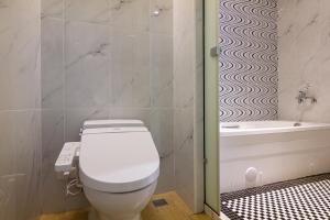 check inn new taipei luzhou