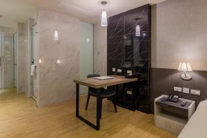 check inn new taipei luzhou