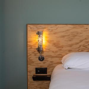 eklo bordeaux centre bastide hostel