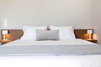 alinea suites limassol center